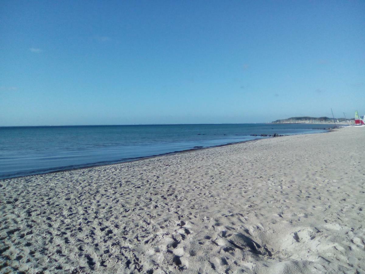 Wohnung Sonnenschein Inkl Strandkorb Vom 01 05-01 10 Грёмиц Экстерьер фото